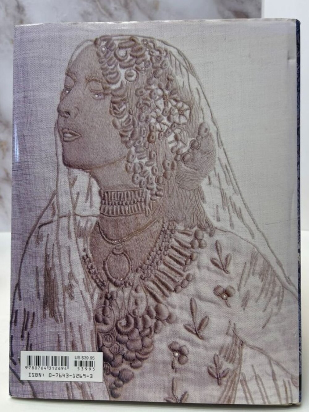 Graced by Lace Collector's Guide to Antique Linen & Lace • HC 2001 - Picture 2 of 11